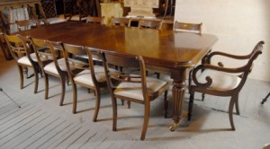 9 ft anglais victorien Dining Table & 10 Chaises Régence 