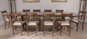 Regency Ensemble repas table et chaises en acajou Suite