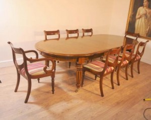 Table et chaises victoriennes Regency Dining Set