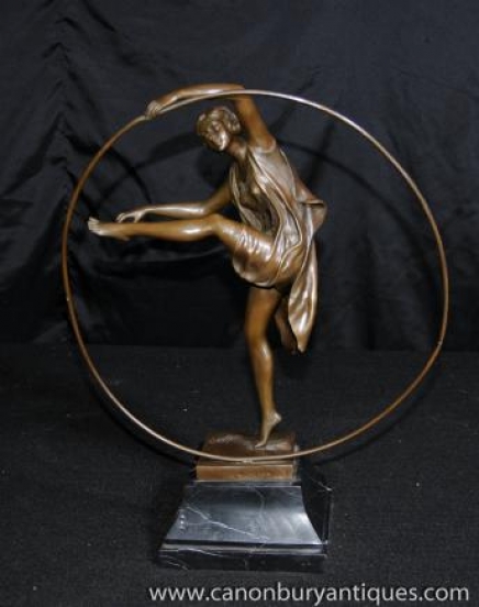 Art Déco Statue en bronze danse du cerceau Fille Signé Godard français Figurine