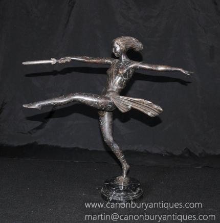 Art déco français Bronze épée Fille Dancer Figurine