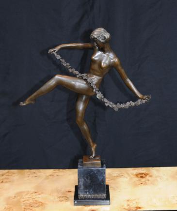 Art déco français Sash Dancer Signé Statue Figurine