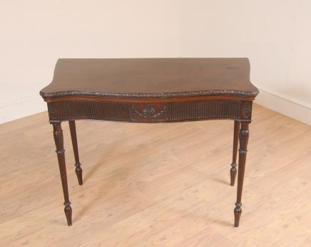 Jeux acajou carte Chippendale Table d'appoint Tables Meubles