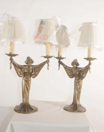 Paire Art Nouveau français figurine en bronze lampes de table Lumières
