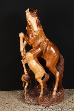 Grande main italien sculpté Sculpture Cheval Poney Statue Mare Poulain