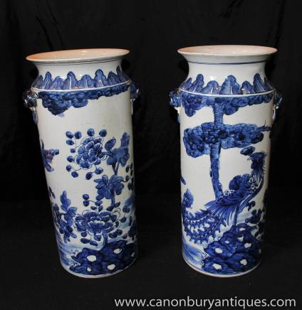 Paire Bleu Blanc Porcelaine chinoise parapluies Urnes Vases Nankin