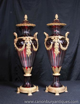 Paire Empire Coupe Classique verre Amphora Urnes Vases Ormolu
