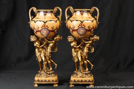 Paire Empire français Ormolu Maiden Urnes Compotiers Vases