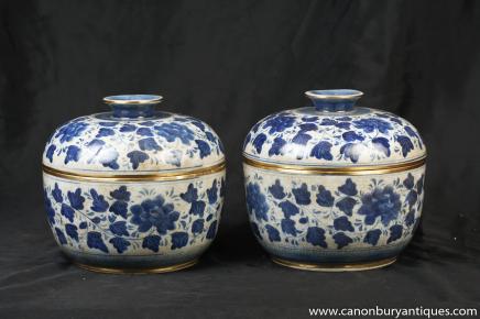 Paire chinois Kangxi Blanc Bleu porcelaine à couvercle Pots Pots Poterie
