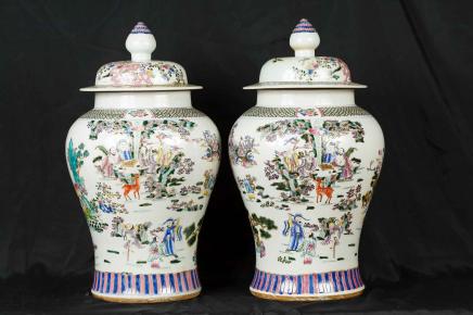 Paire japonaise Kutani porcelaine Ginger Jars Potiche Vases Urnes