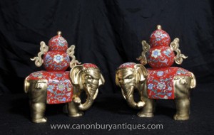 Paire chinoise Porcelaine Famille Rose éléphants Elephant Statue