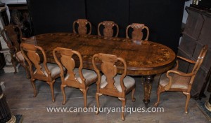 Anglais Noyer Dining Set Queen Anne et le tableau victorienne