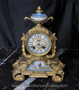 Antique Sèvres et bronze doré Mantel Clock Horloges 1890