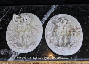 Assiettes porcelaine de Sèvres Paire Chérubin Relief Plaques Murales Ange