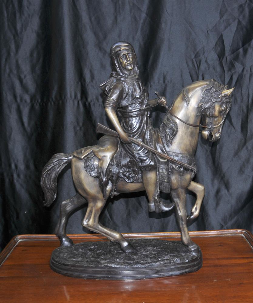 Français Bronze arabes à cheval orientaliste Statue En Barye