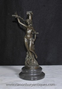La fonte de bronze français héroïne Jeanne d'Arc semi Nu