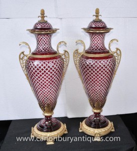 Paire Grand Empire verre Amphora Urnes Vases français Ormolu