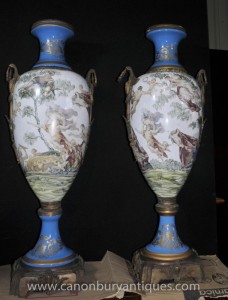 Paire Grand Sèvres français Porcelaine Amphora Vases Urnes