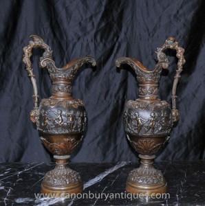 Paire française antique Bronze Amphora Urne cruches Chérubin Urnes 1890