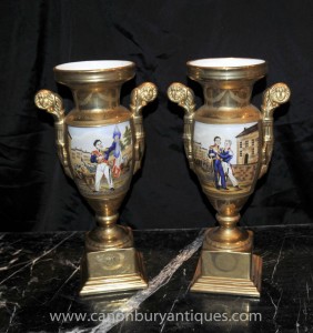 Paire porcelaine de Sèvres Napoléon Vases Amphora Urnes