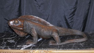Sculpté à la main Sculpture Grand Dragon de Komodo Lézard Reptile