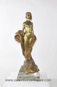 Antique Bronze Femme nue Statue Figurine signé un Seyssie Circa 1900