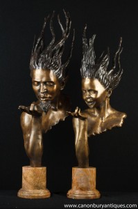 Paire Bronze Bustes Signé J-Prince Art Nouveau Hommes Femmes Chefs