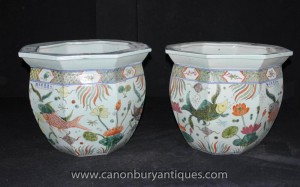 Peint paire chinoise Ming en porcelaine Pots Planters octogonale Urnes main