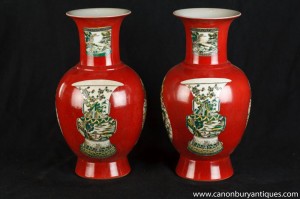Paire Yuan porcelaine chinoise balustre Urnes Imperial Red Vases Chine