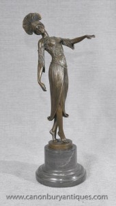 Elégant Art Deco Bronze aileron En DH Chiparus Statue