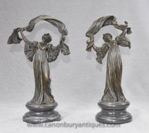 Paire Art Nouveau français figurines de bronze par Loïe Fuller