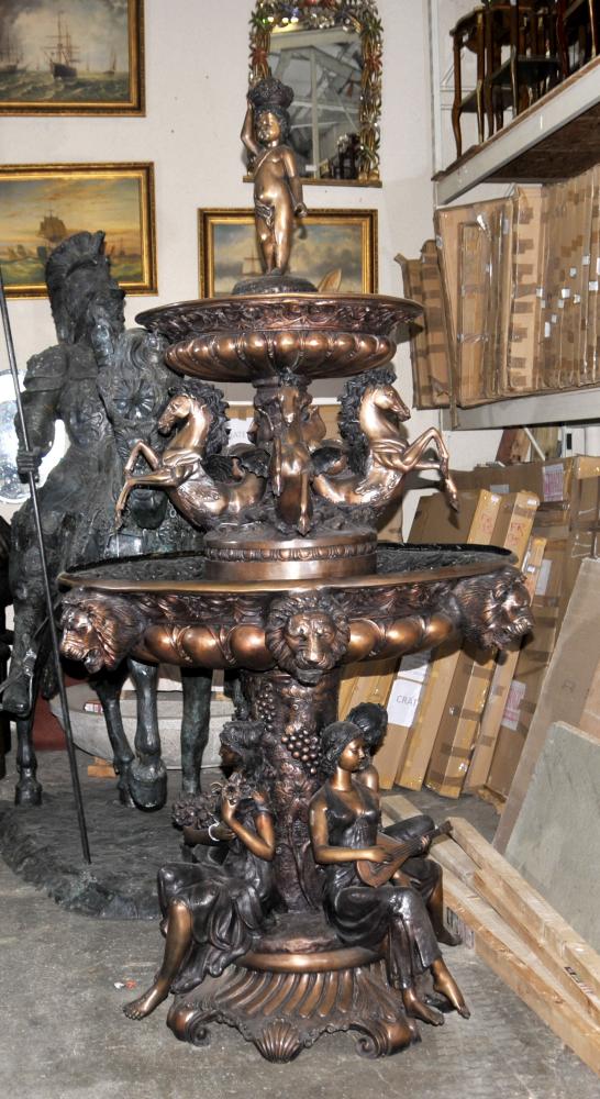 Caractéristique géant italien Bronze Fountain Maiden Chérubin eau