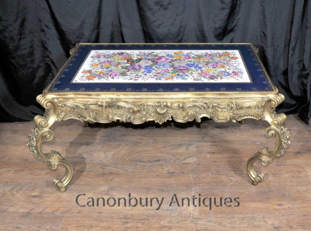 Français porcelaine de Sèvres Coffee Table Ormolu Louis XVI