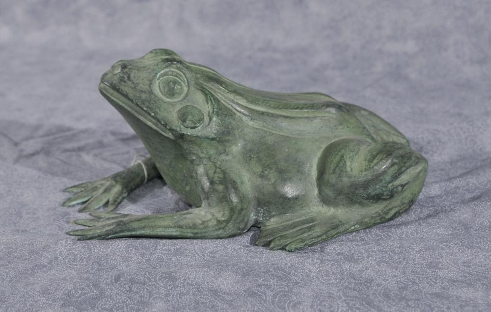 Petit Bronze Frog Fountain Water Garden Feature Toad