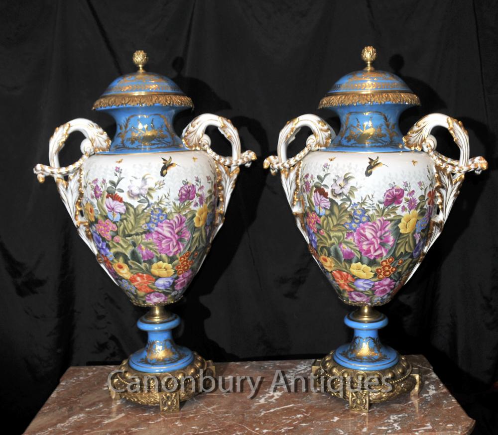 Paire de porcelaine de Sèvres tropicales Amphora Vases Urnes Cyan Bleu