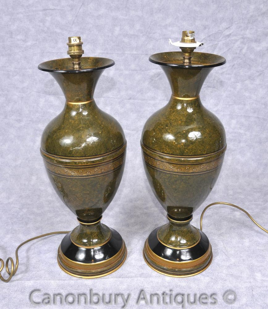 Paire Empire français Porcelain Table Lampes Amphora Urne