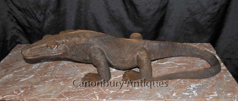 Big Hand Sculpté Sculpture Dragon de Komodo Lézard Reptile Art