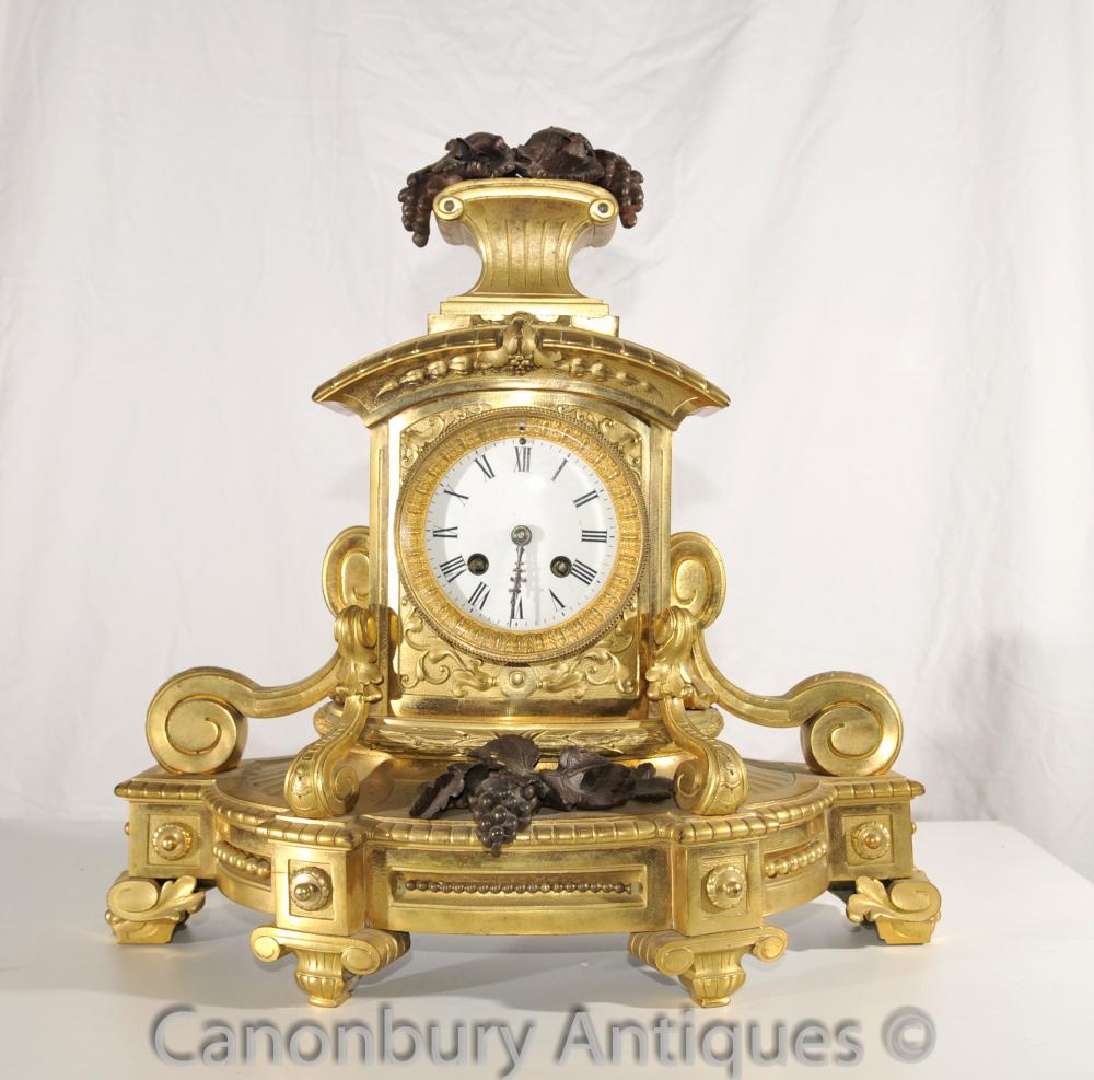 Antique Empire français Mantel Clock Ormolu et Bronze