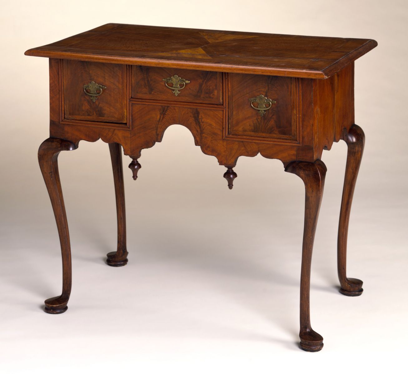 Queen Anne Dressing Tables