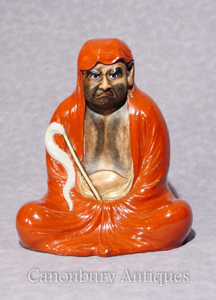 Figurine japonaise antique de porcelaine de Kutana 1910