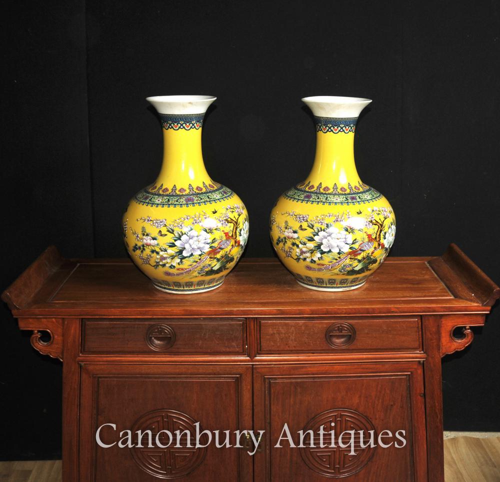 Paire Chinois Famille Jaune Porcelaine Vases Shangping Formulaire Urnes