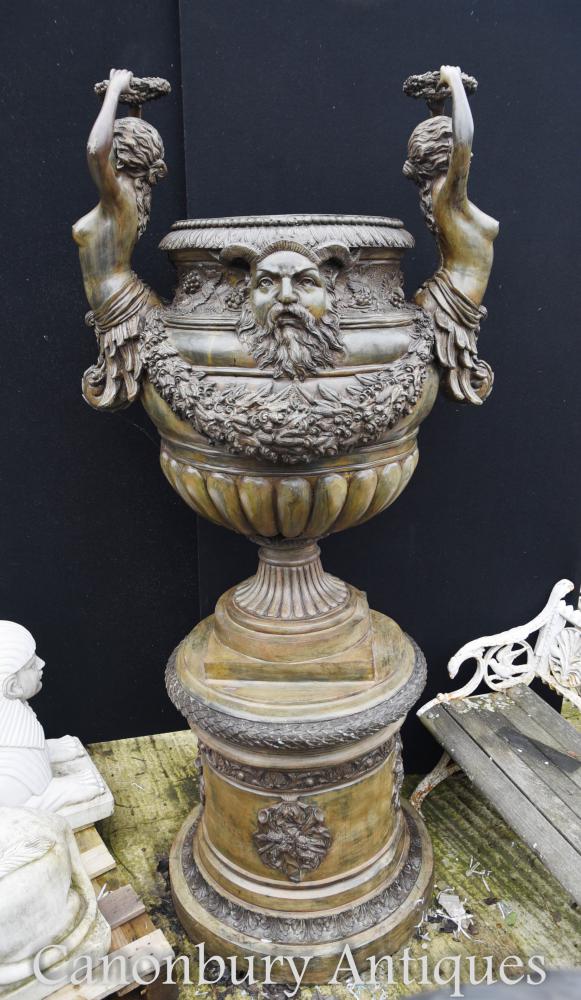 Urne de jardin de bronze italienne géante sur pedestal Classical Maidens Architectural