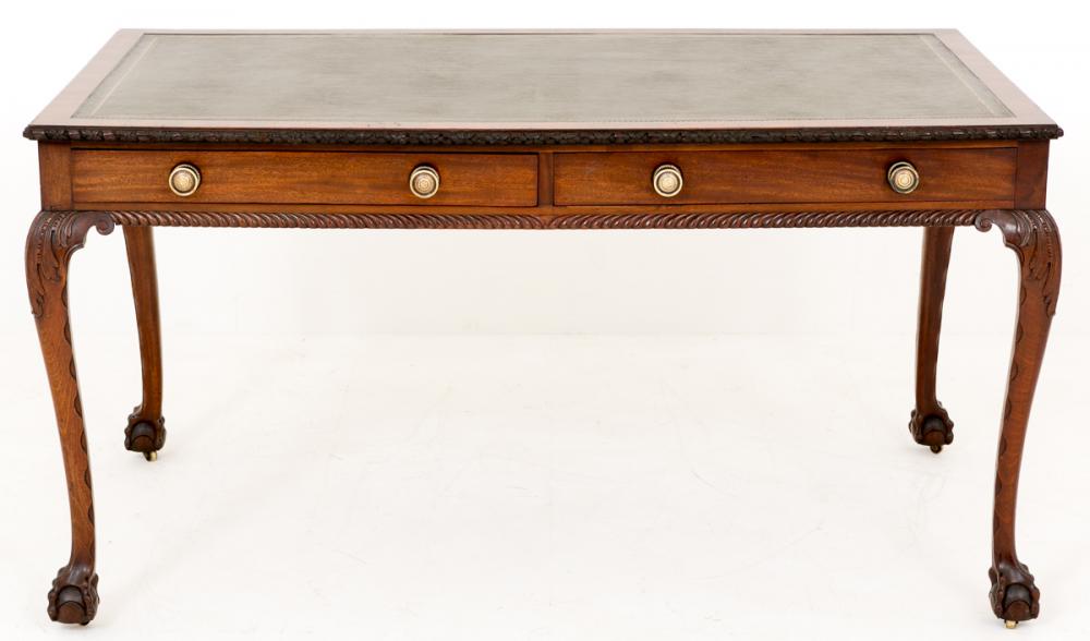 Mahogany Chippendale Writing Table Desk Ball et griffes Pieds