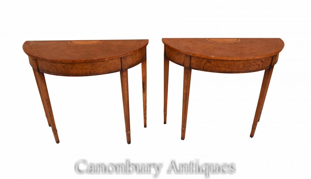 Paire Regency Console Tables Demi Lune marqueterie