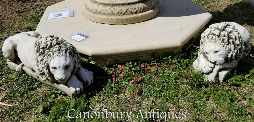 Paire de lions recouverts de pierre après la statue de jardin de Canova