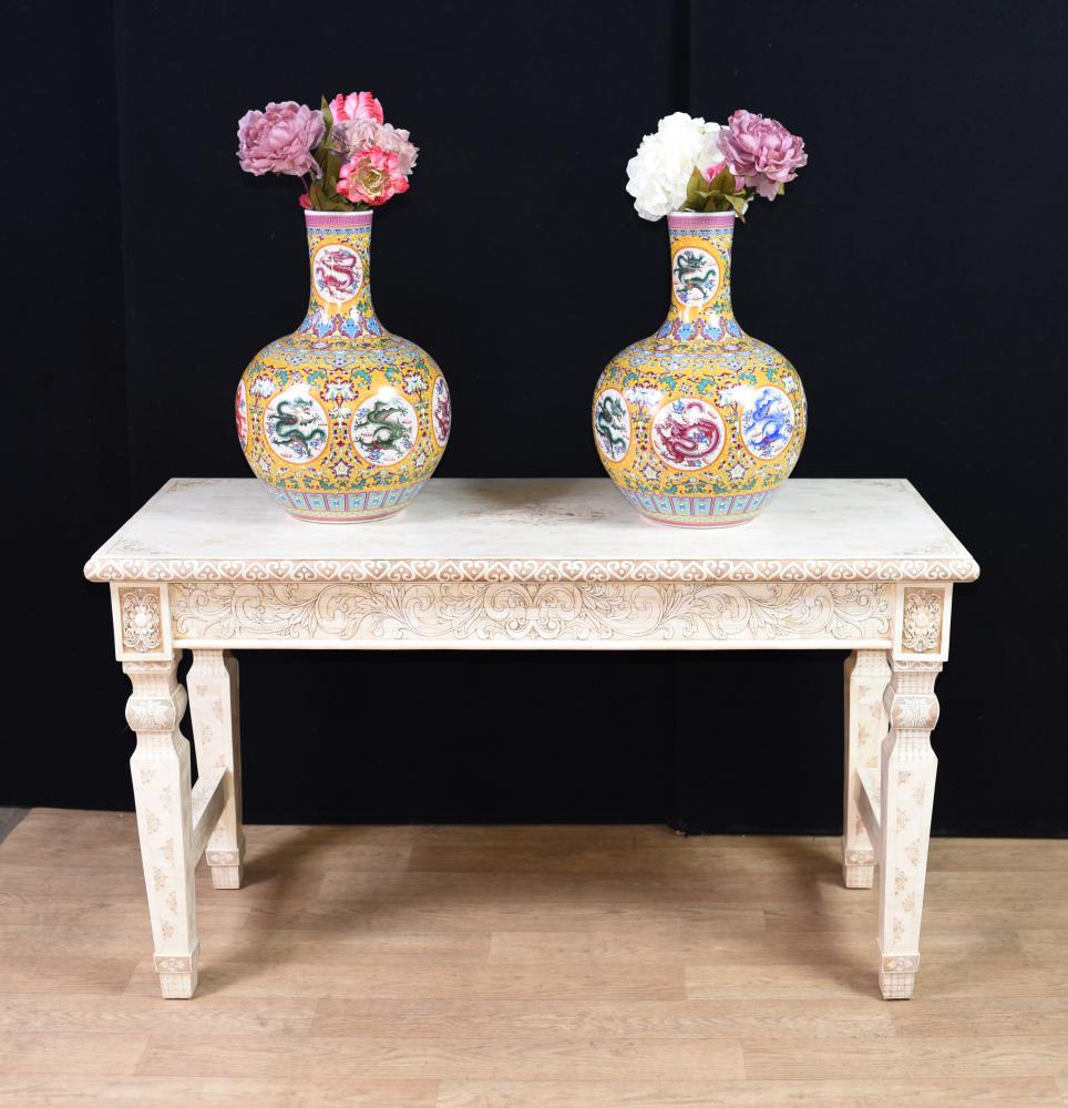 Table console chinoise en os sculpté à la main