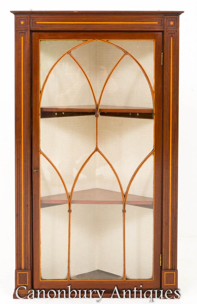 Georgian Corner Cabinet - Armoires à suspendre