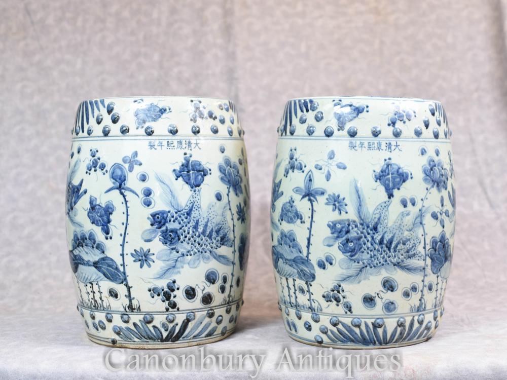 Paire De Sièges De Jardin Chinois En Porcelaine Bleue Et Blanche Tabourets Nanking