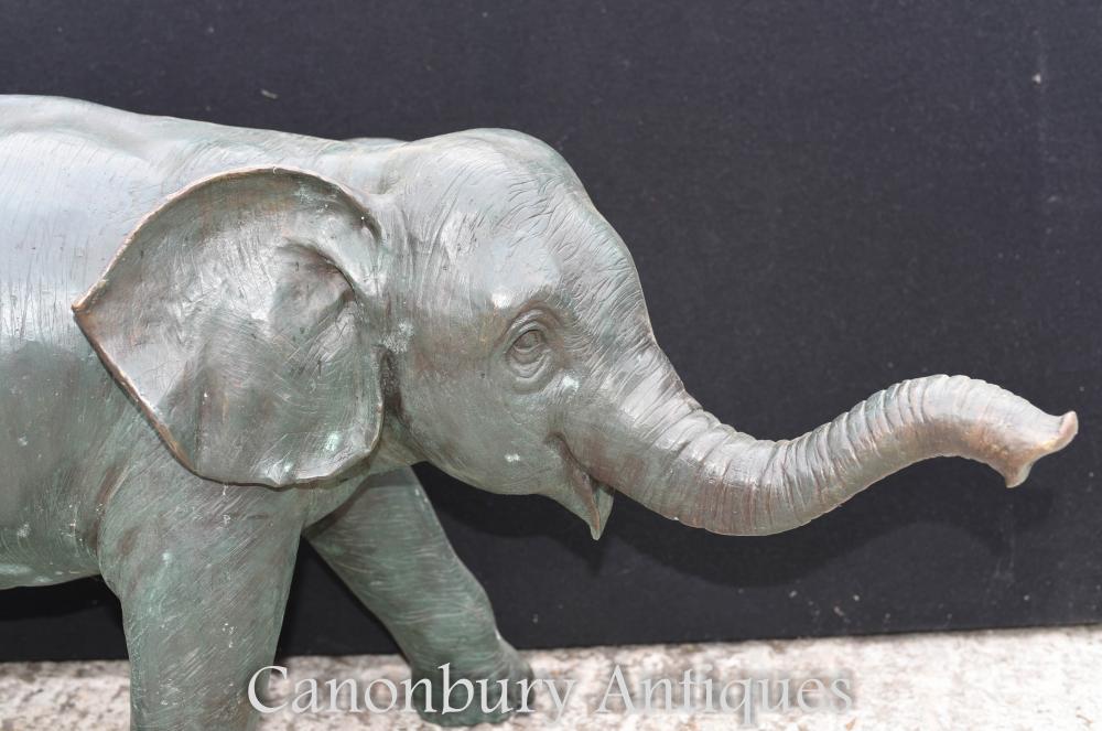 Grande coulée d'éléphant en bronze - Statue de jardin
