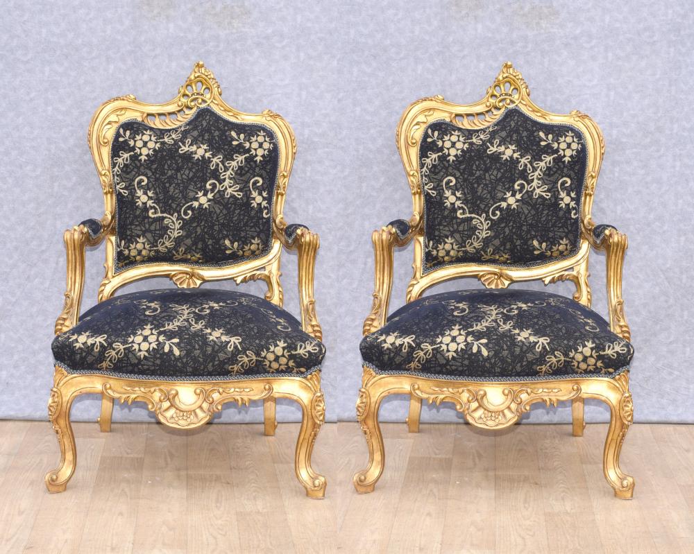 Paire De Fauteuils Louis XVI En Bronze Doré Fauteuils